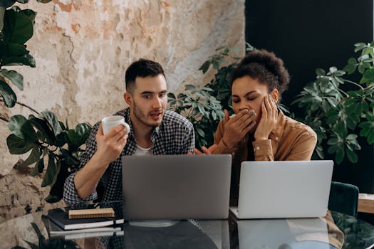 person studying online for financial literacy